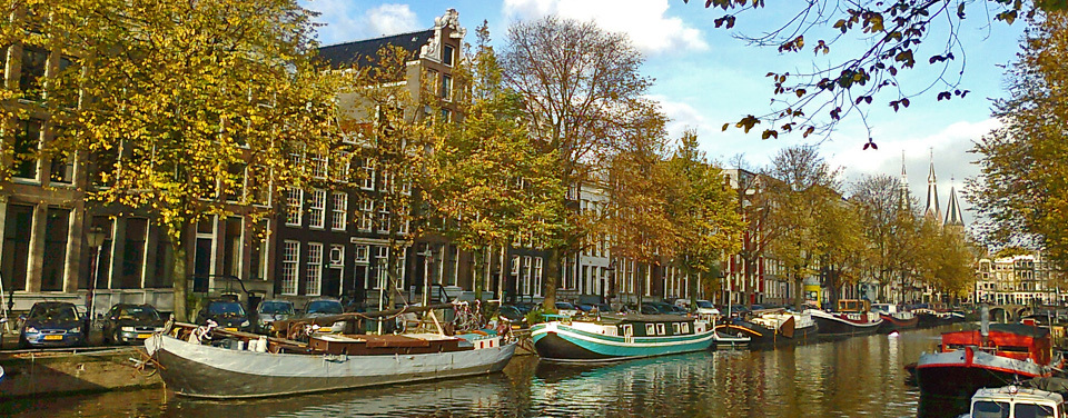 Brouwersgracht in autumn in Amsterdam